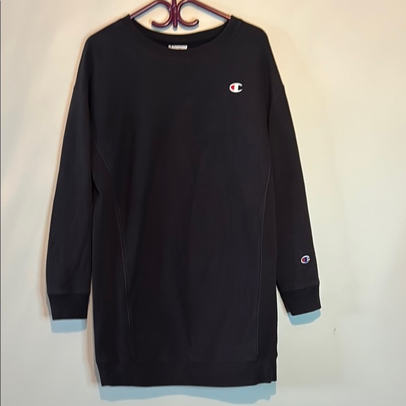 Champion Black Crewneck Sweater - Picture 1 of 8